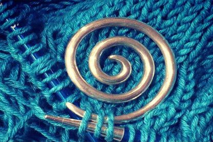 2 PCS Spiral Cable Knitting Needle Handmade Knitting Tool Cable Needle Shawl Pin-silver