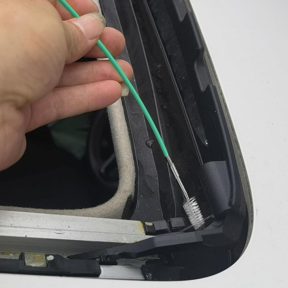 Tube Cleaning Brush Slim Flexible Drain Brush Long Pipe Cleaners for Car and Windshield Wiper Drain Hole