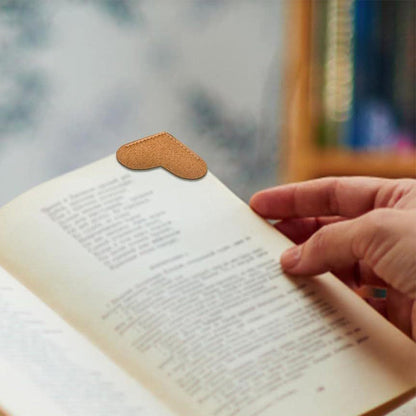 6PCS PU Leather Heart Bookmarks Cute Corner Page Holders for Books