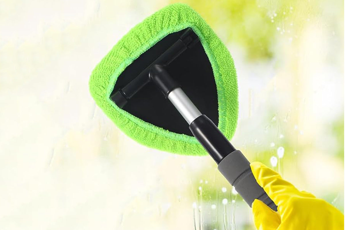 Car Window Cleaner with 4 Washable Microfiber Pads - Green