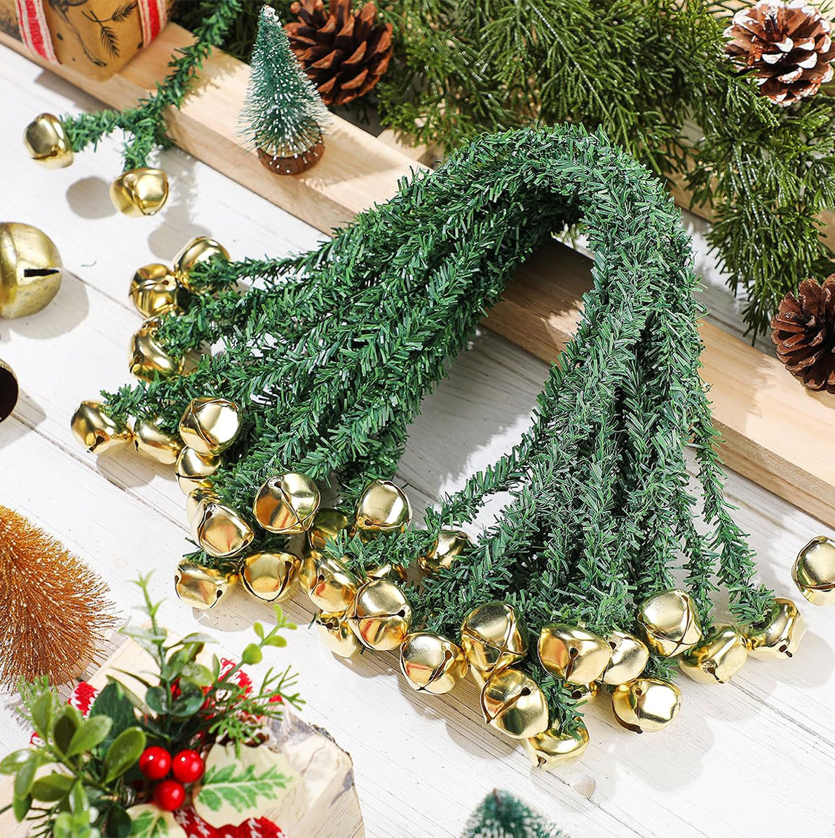 25 Christmas Wreath Twist Ties with Bells for Garland and Railings - Gold