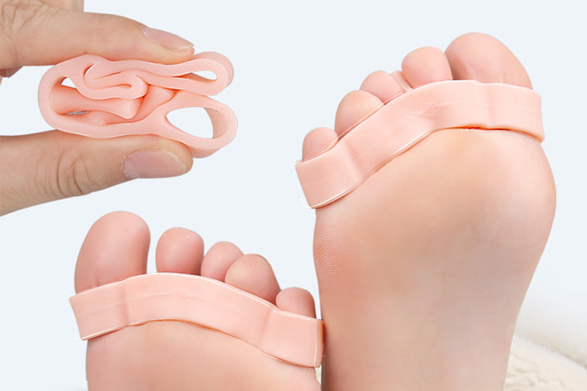 2 Pairs Five-Hole Toe Separators Bunion Corrector Pads for Foot Alignment and Pressure Relief-Nude