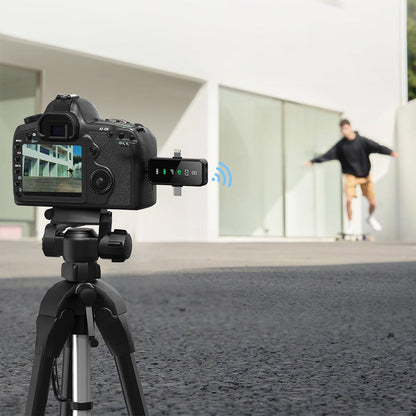 3-in-1 2.4G Wireless Lavalier Microphone Set Compatible with iPhone Android Device for Recording Live Streaming