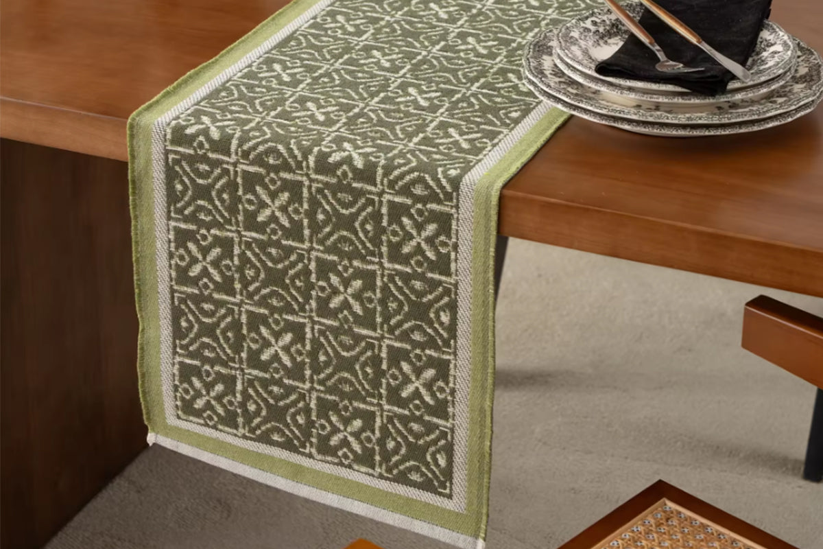 Heavy Rustic Table Runner Imitation Linen Braided Macrame Table Runner -Green