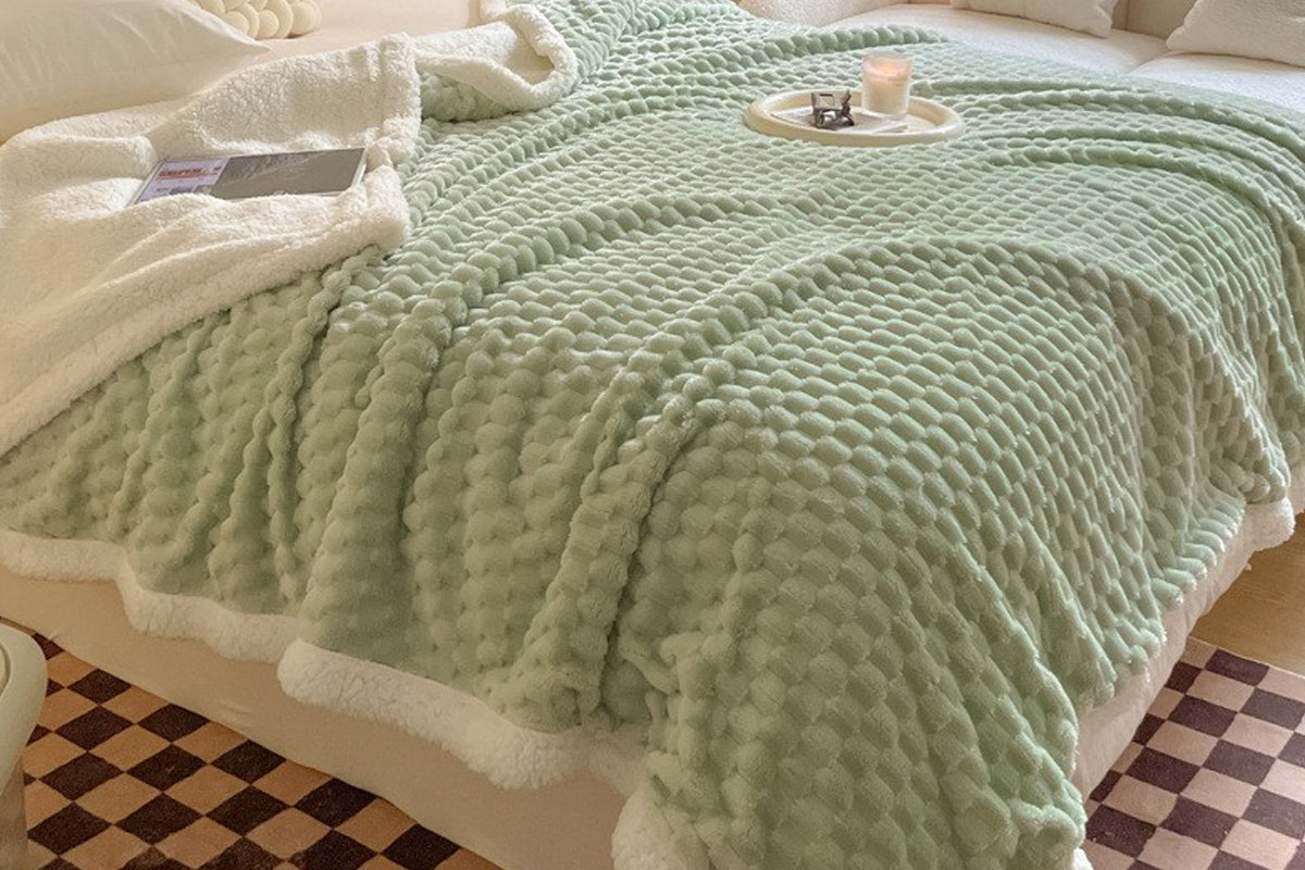 Fluffy Fleece Comforter Soft Warm Winter Jacquard Throw Blanket for Couch Bed -Green
