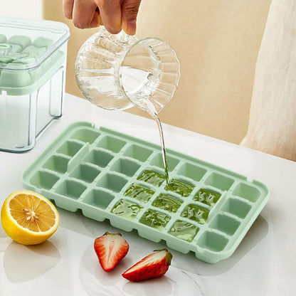 56-Grid Ice Cube Tray with Lid and Scoop 2-Tire Plastic Ice Cube Mold Green