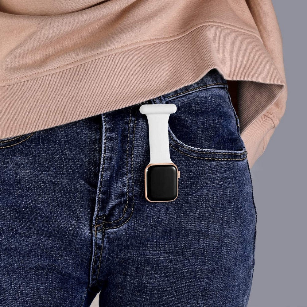 Silicone Replacement Watch Band Pin On Brooch Watch Band for Apple Watch 42mm 44mm Black and White