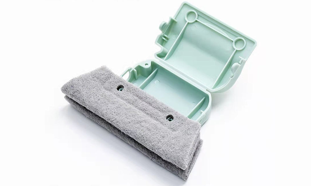 3-Piece Window Cleaning Brush with 4-Piece Cleaning Pads